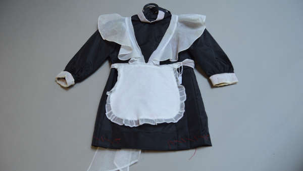 Disfraz de niñera. 1970. Textil. Pieza donada al MECyL